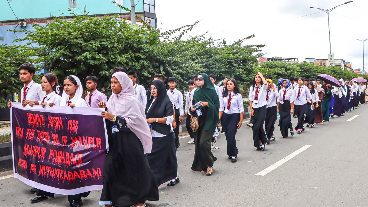 Students pay tribute to anti-AFSPA crusader in Imphal rally