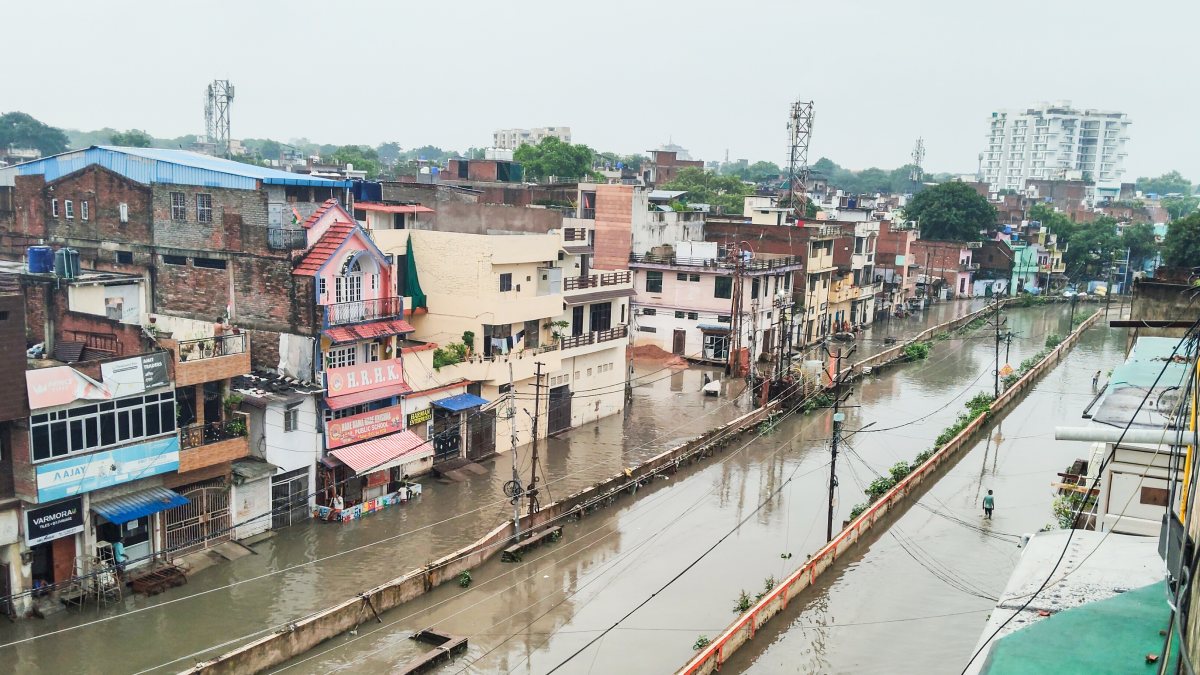 Heavy rains waterlog streets in Kanpur