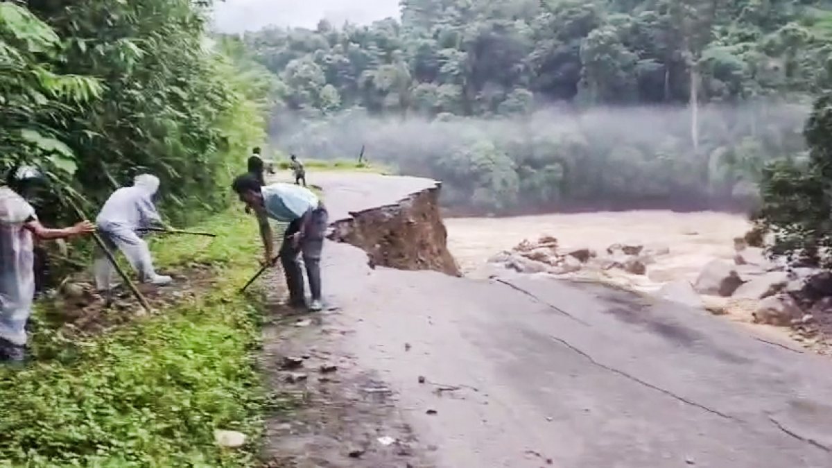 Heavy rain triggers flood-like situation in Arunachal Pradesh's Anjaw