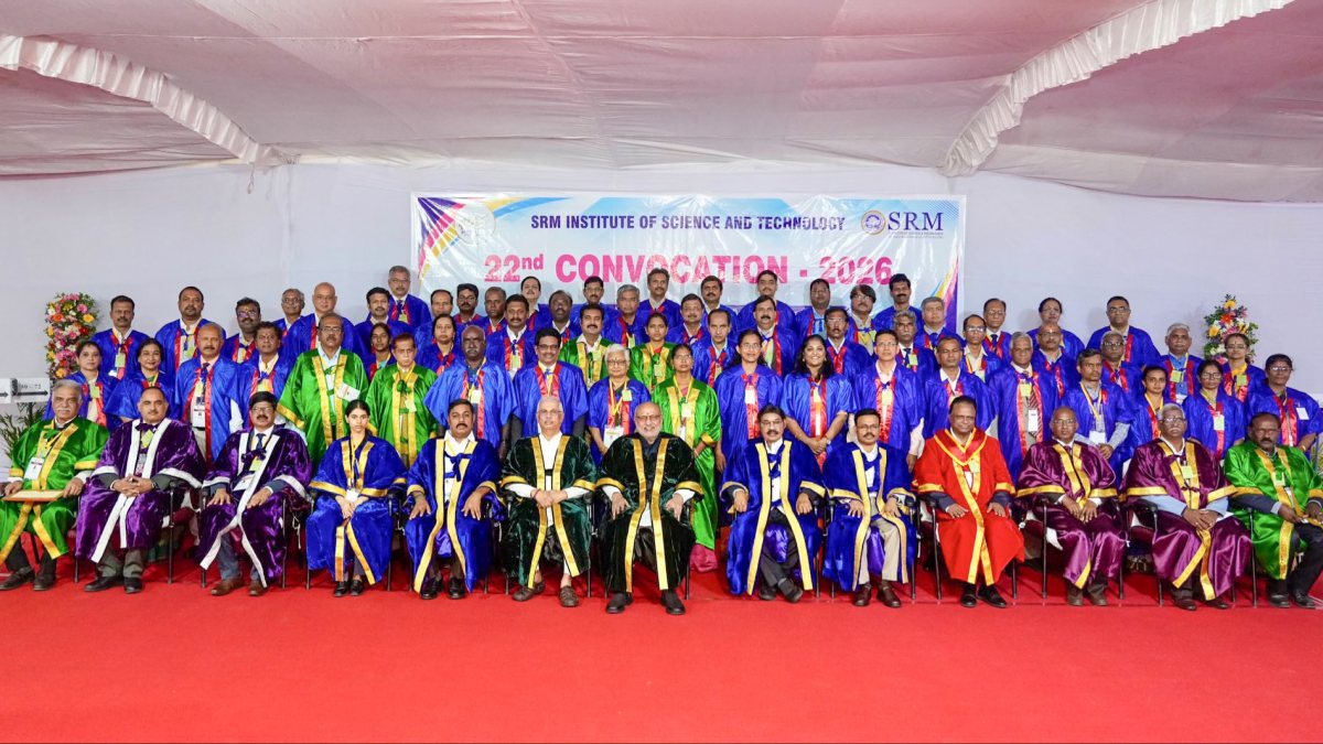 VP attends SRMIST convocation with graduates in Chennai
