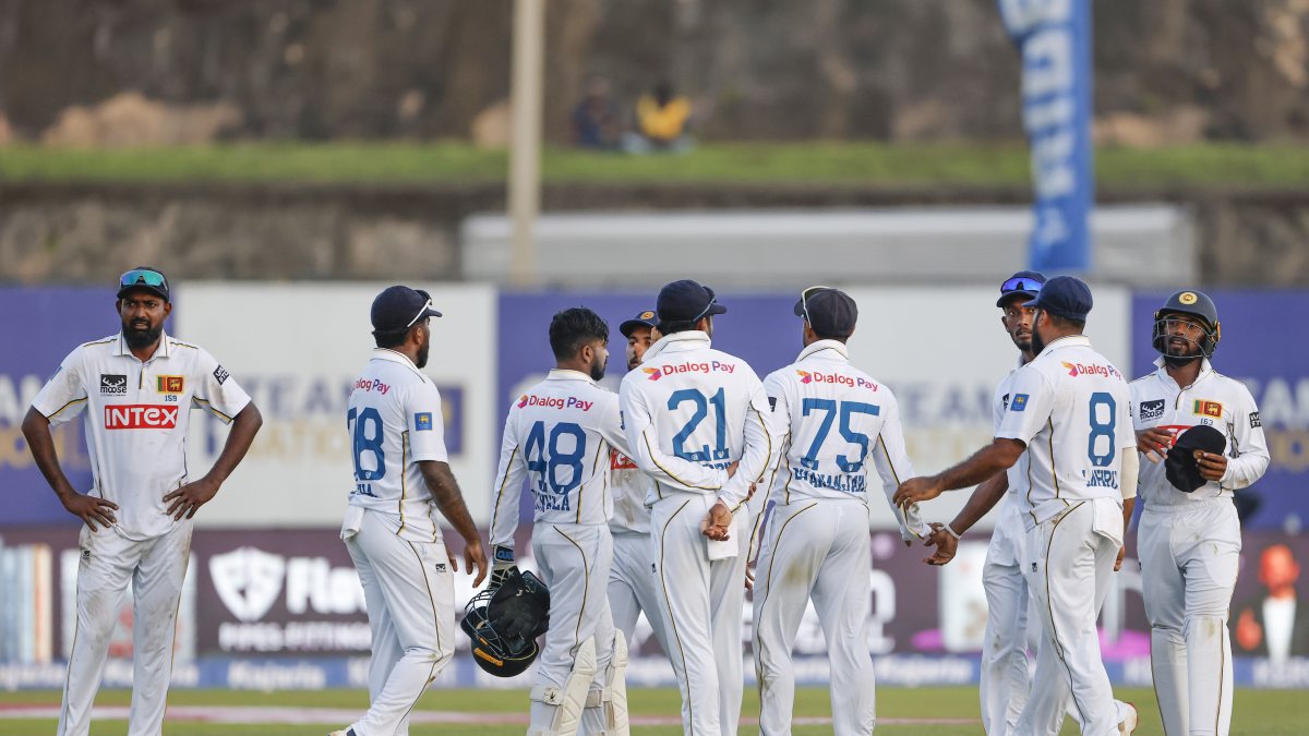 Sri Lanka players walk off after day 2 of first Test vs India