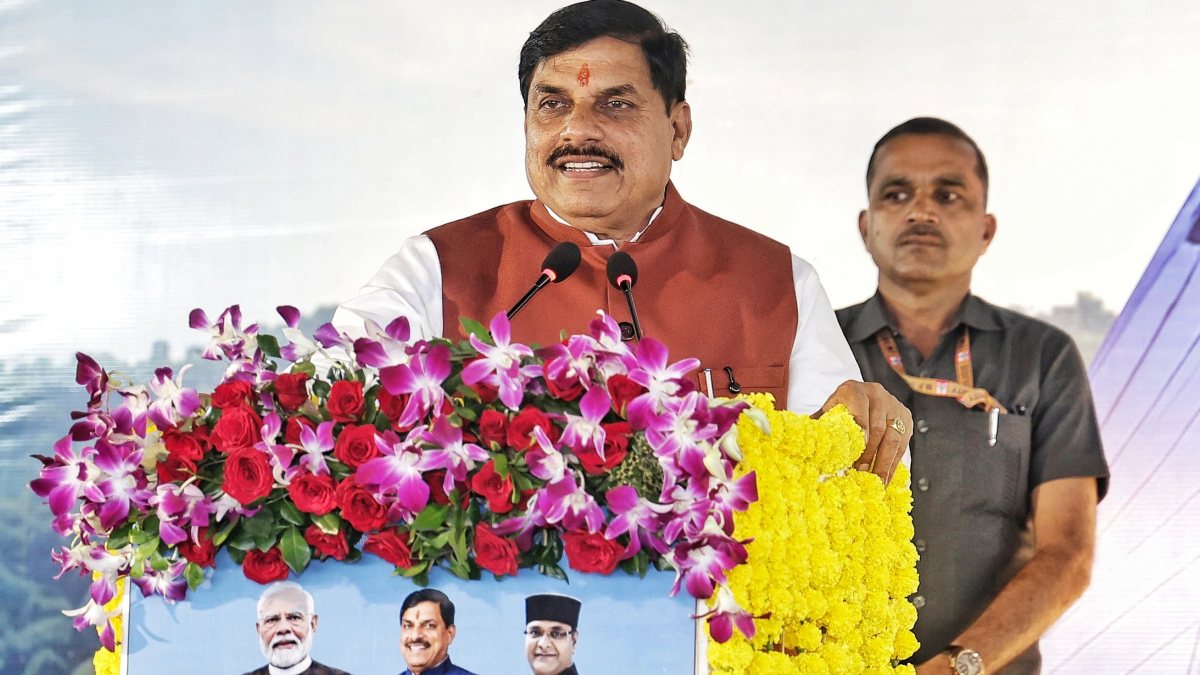 CM Yadav honours winners at Raja Bhoj sailing championship closing