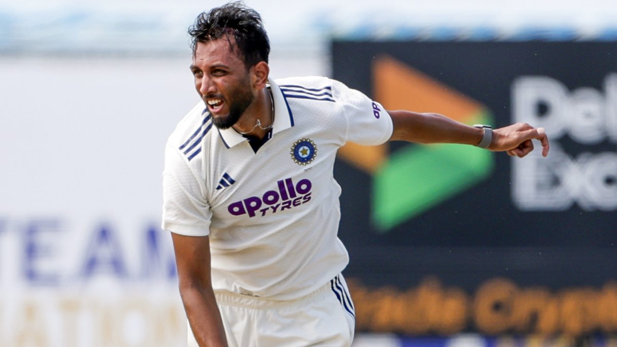 Prasidh Krishna bowls on day three of India-Sri Lanka Test