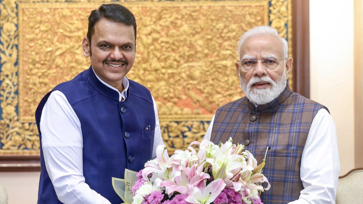 Maharashtra CM Fadnavis meets PM Modi in New Delhi