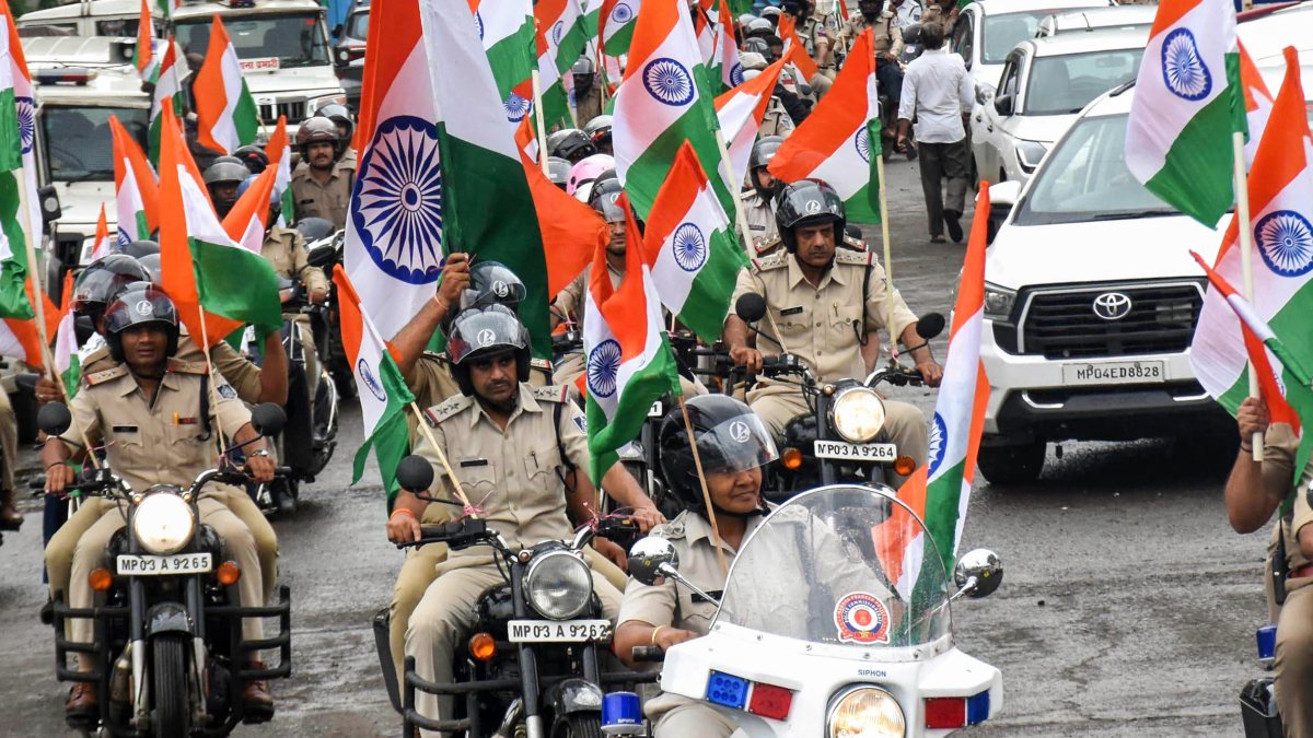 Police join Tiranga bike rally in Bhopal for Independence Day