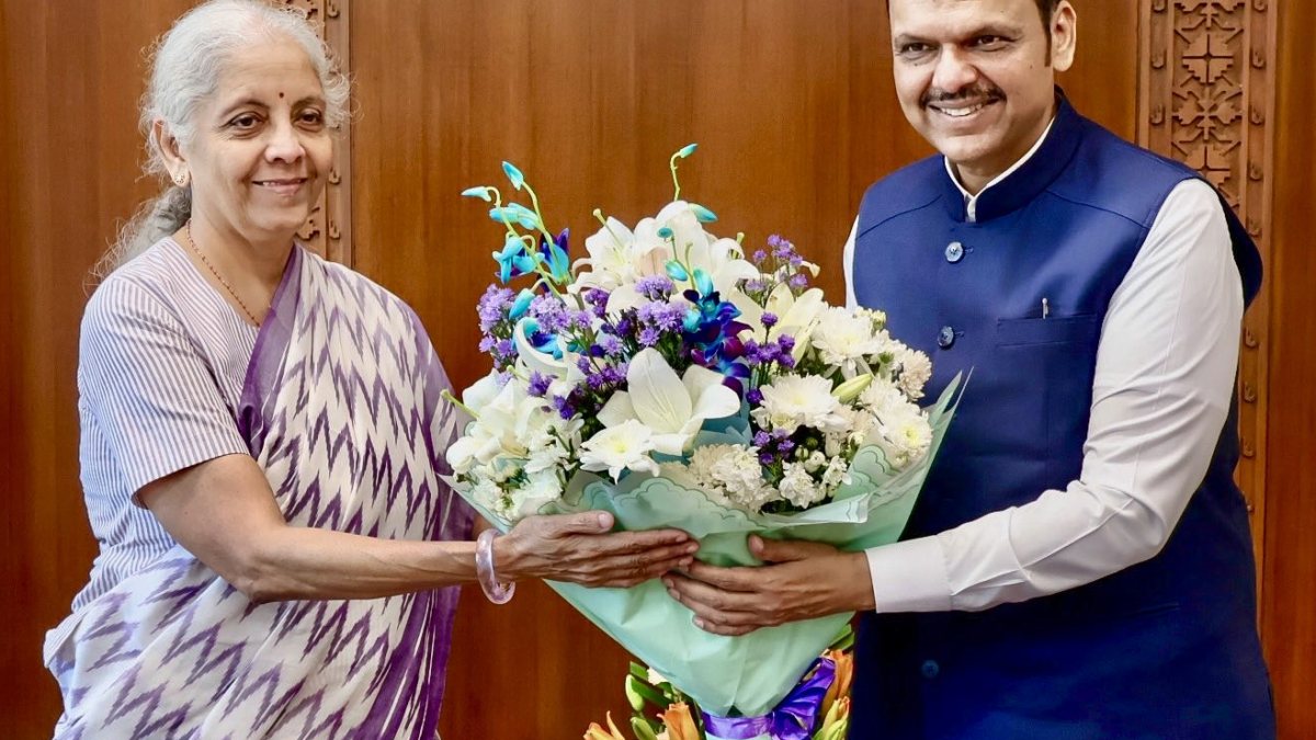 Sitharaman meets Fadnavis in New Delhi