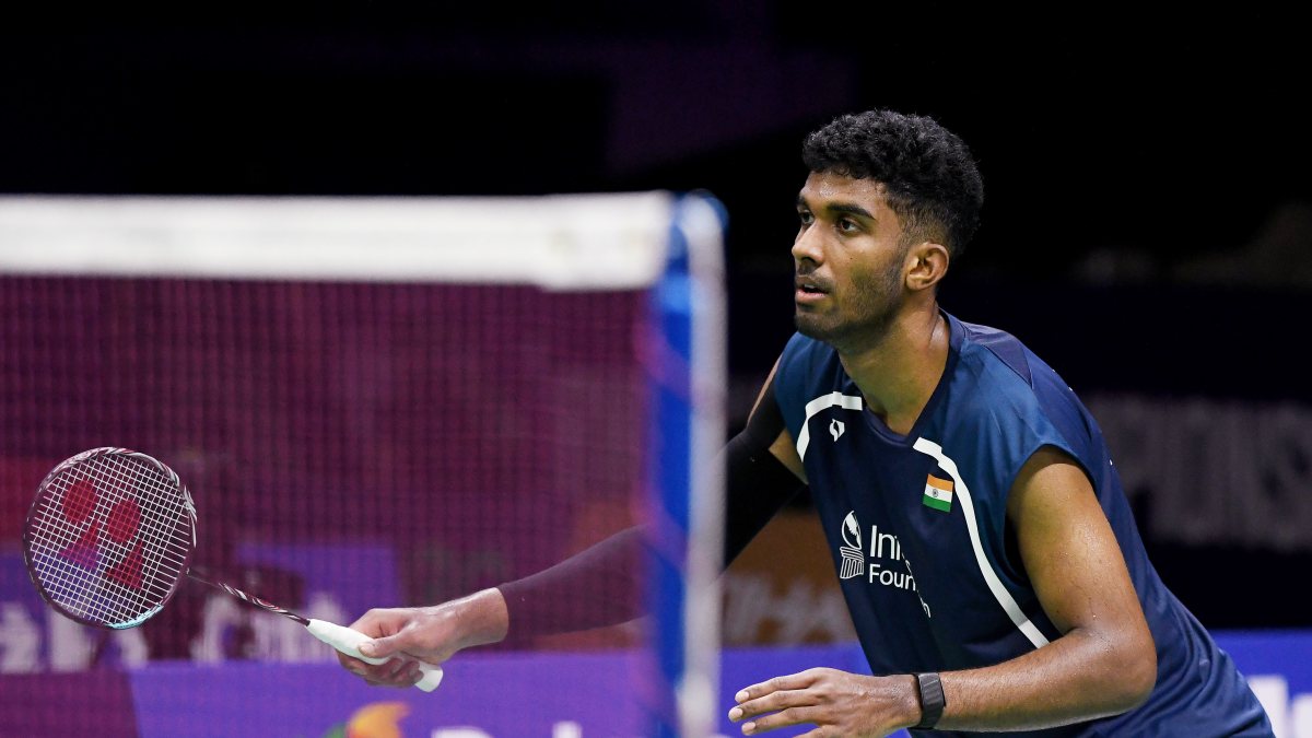 Ayush Shetty battles Shi Yuqi at BWF World Championships