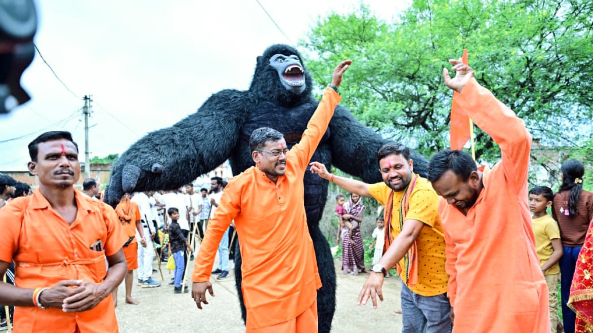 Devotees throng Bhoramdev Temple on third Shravan Monday
