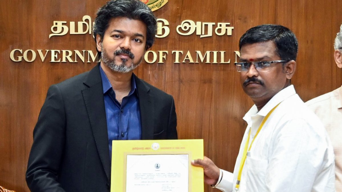 Tamil Nadu CM presents appointment order to TNPSC-selected candidate