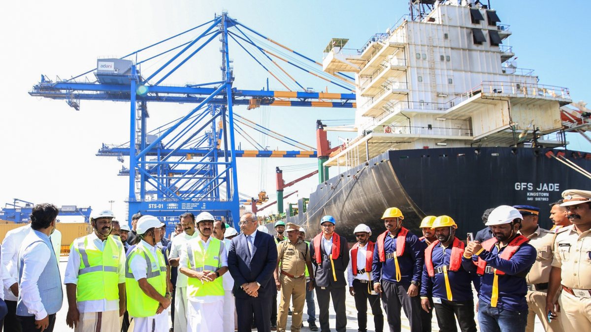 Kerala CM launches full-scale EXIM operations at Vizhinjam port