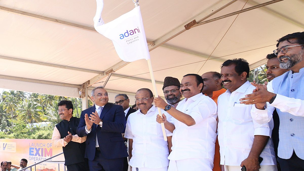 Keralam CM flags off full-scale EXIM operations at Vizhinjam port