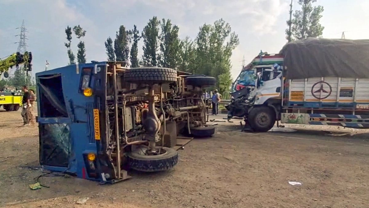 CRPF vehicle overturns in Qazigund accident, personnel injured