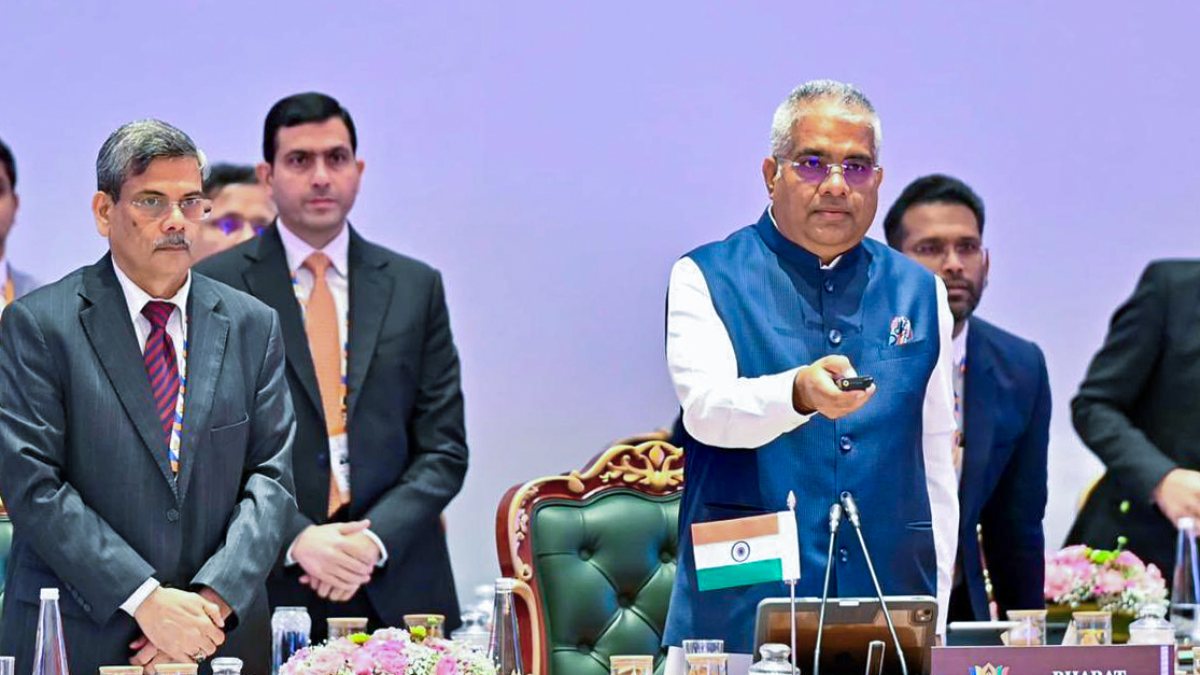 Yadav launches environment compendiums at BRICS meet