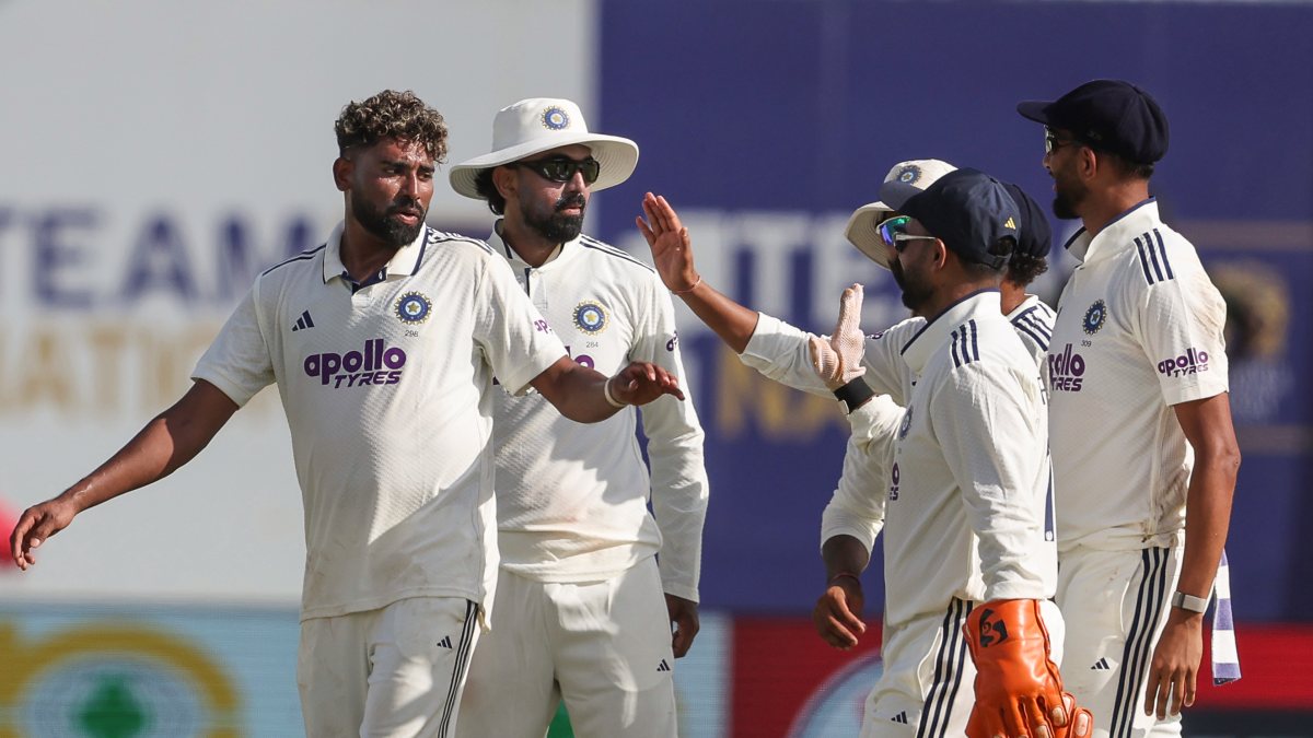 India celebrates as Siraj strikes early on day four in Galle