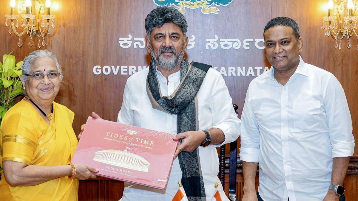 Karnataka CM Shivakumar meets Sudha Murthy in Bengaluru