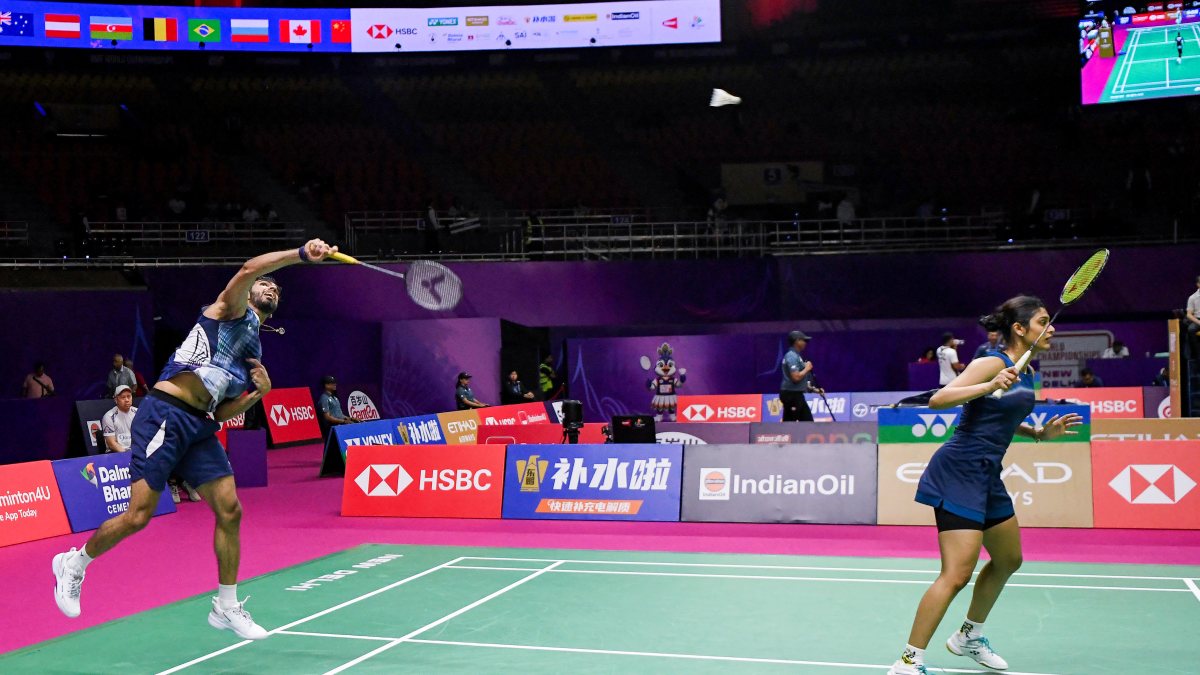 Dhruv Kapila and Tanisha Crasto compete at BWF Worlds in New Delhi