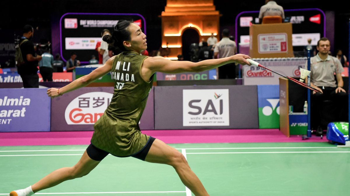 Michelle Li battles Unnati Hooda at BWF Worlds in Delhi