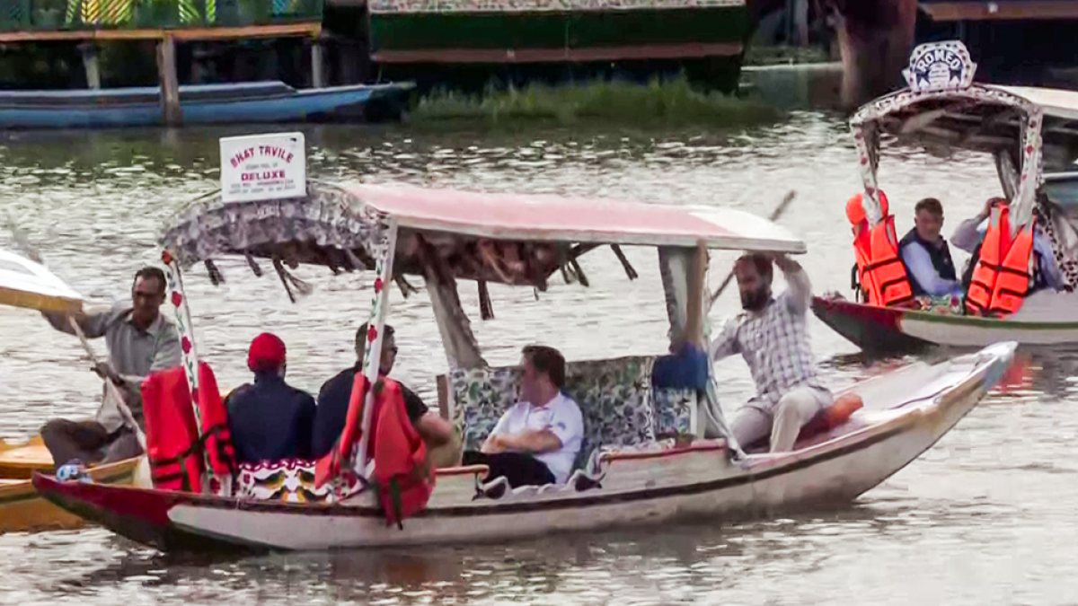 US envoy enjoys shikara ride on Dal Lake in Srinagar