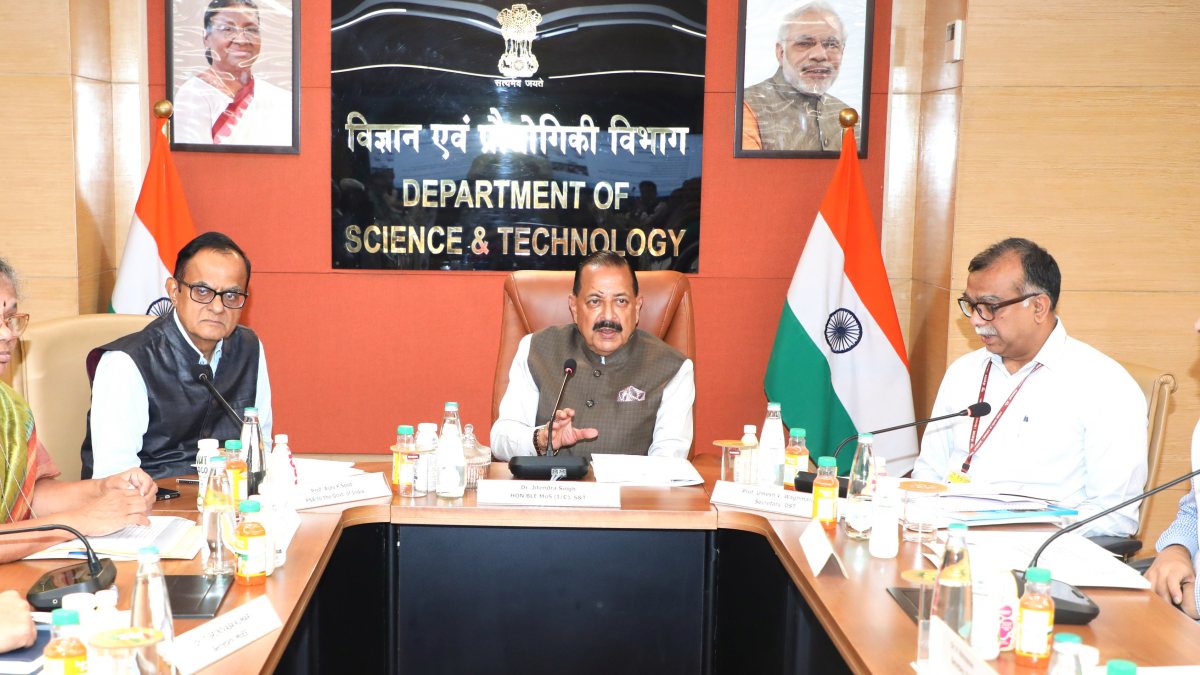 Jitendra Singh chairs science secretaries meet in New Delhi