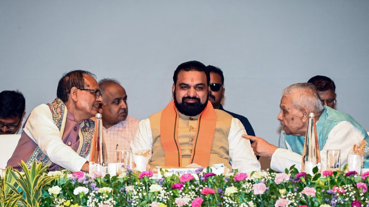 Bihar CM, Chouhan attend PMAY-G housing ceremony in Patna