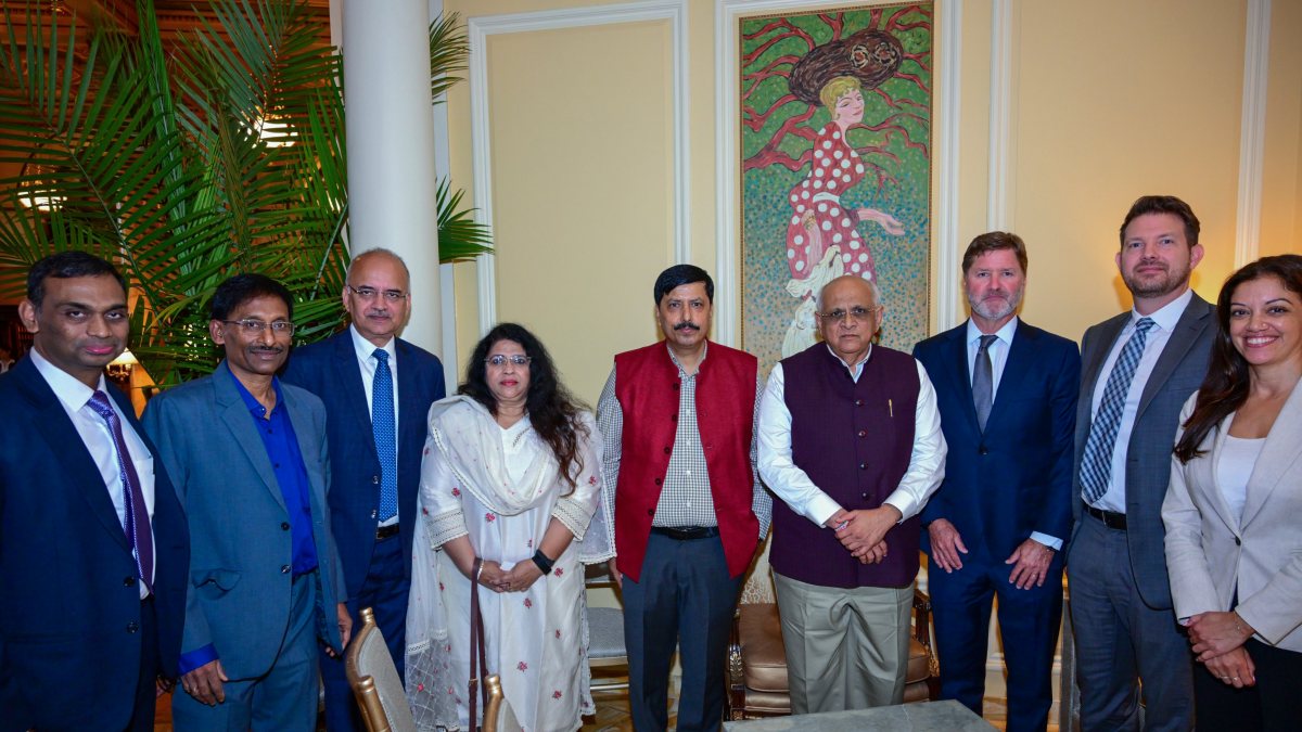 Gujarat CM meets Walmart executives in Washington DC
