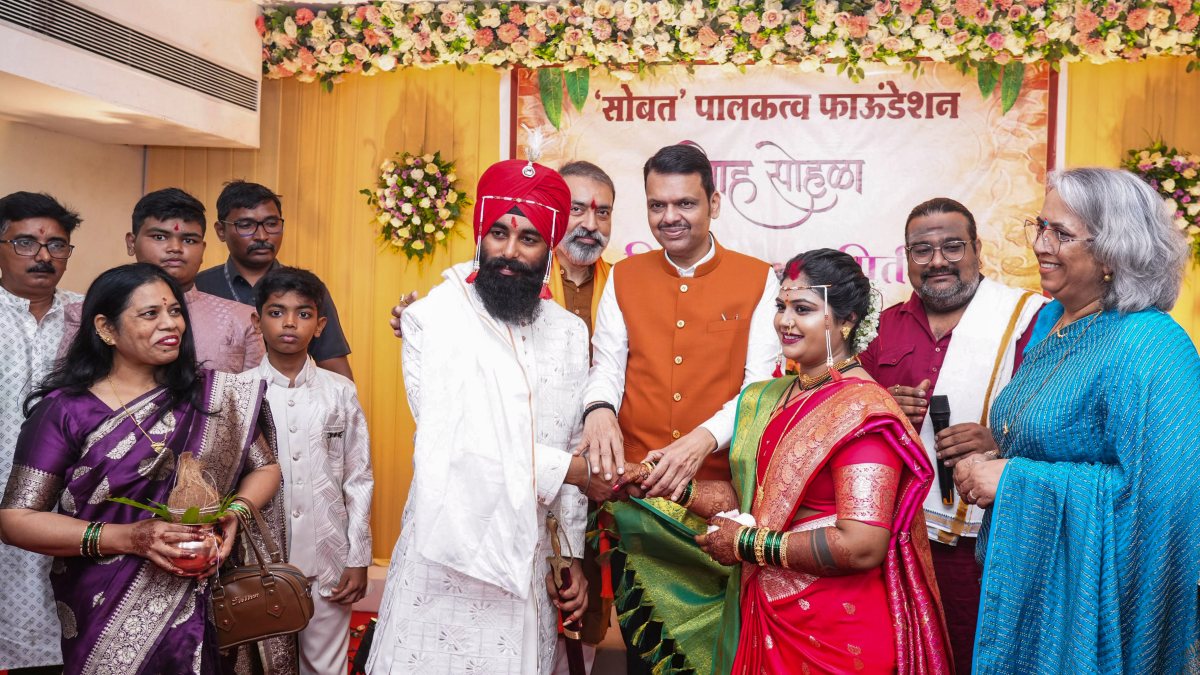 CM Fadnavis attends remarriage of COVID widow in Nagpur