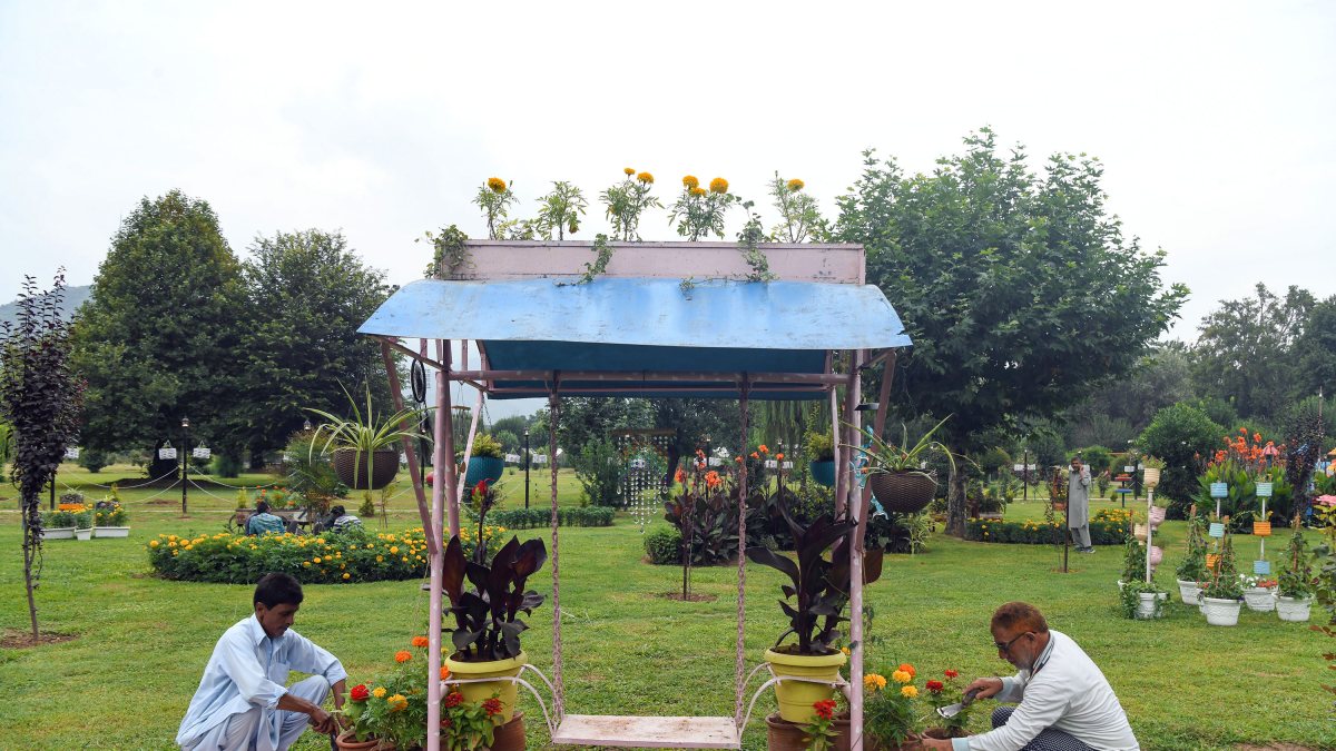 Waste Wonder Garden gets finishing touches ahead of Srinagar launch