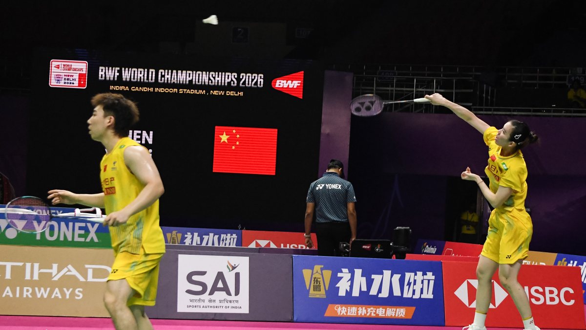 China pair advances in BWF mixed doubles at Worlds