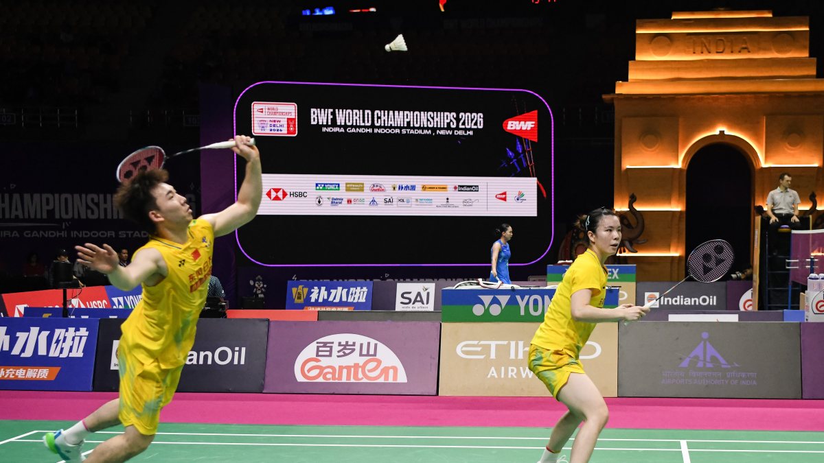 China pair advances in BWF mixed doubles at Worlds