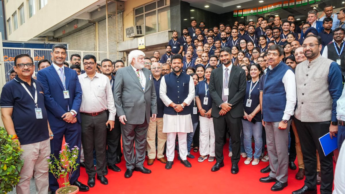 Union Minister meets cargo stakeholders in New Delhi