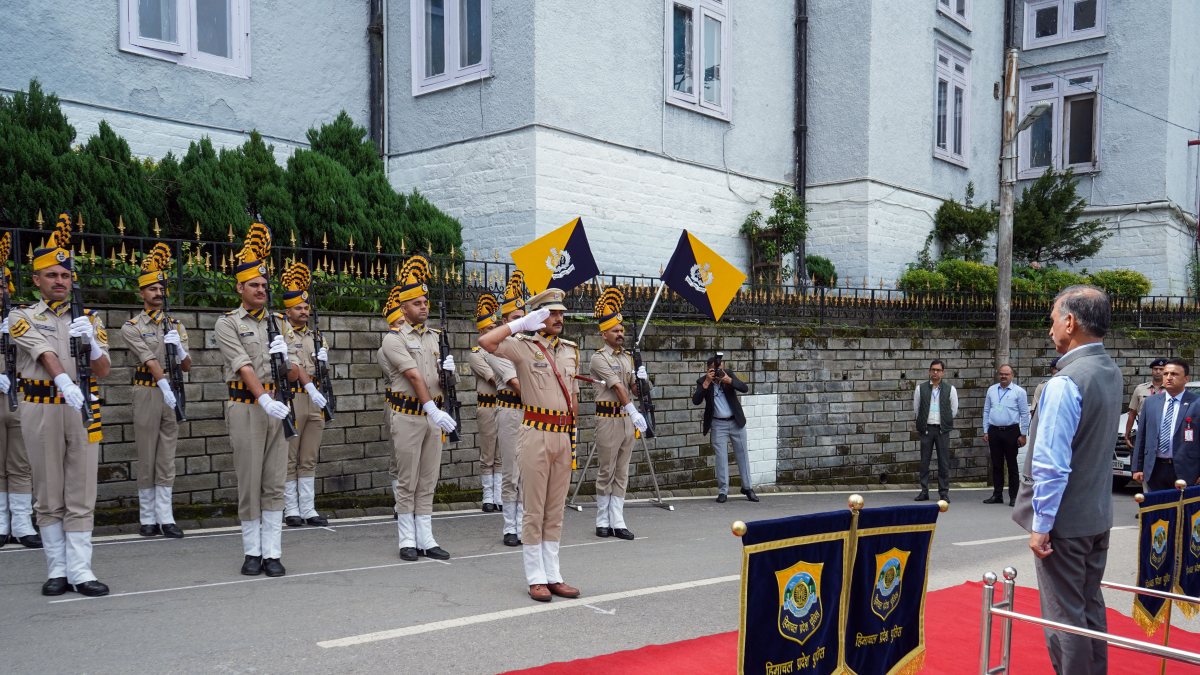 CM inspects Guard of Honour as Himachal monsoon session begins