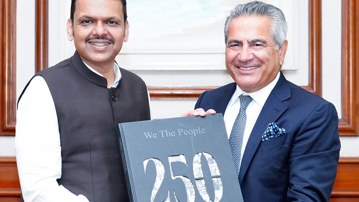 Fadnavis meets USISPF CEO to boost India-US ties