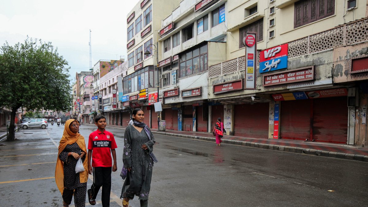 Punjab Bandh shuts Amritsar market over Sikh prisoners demand