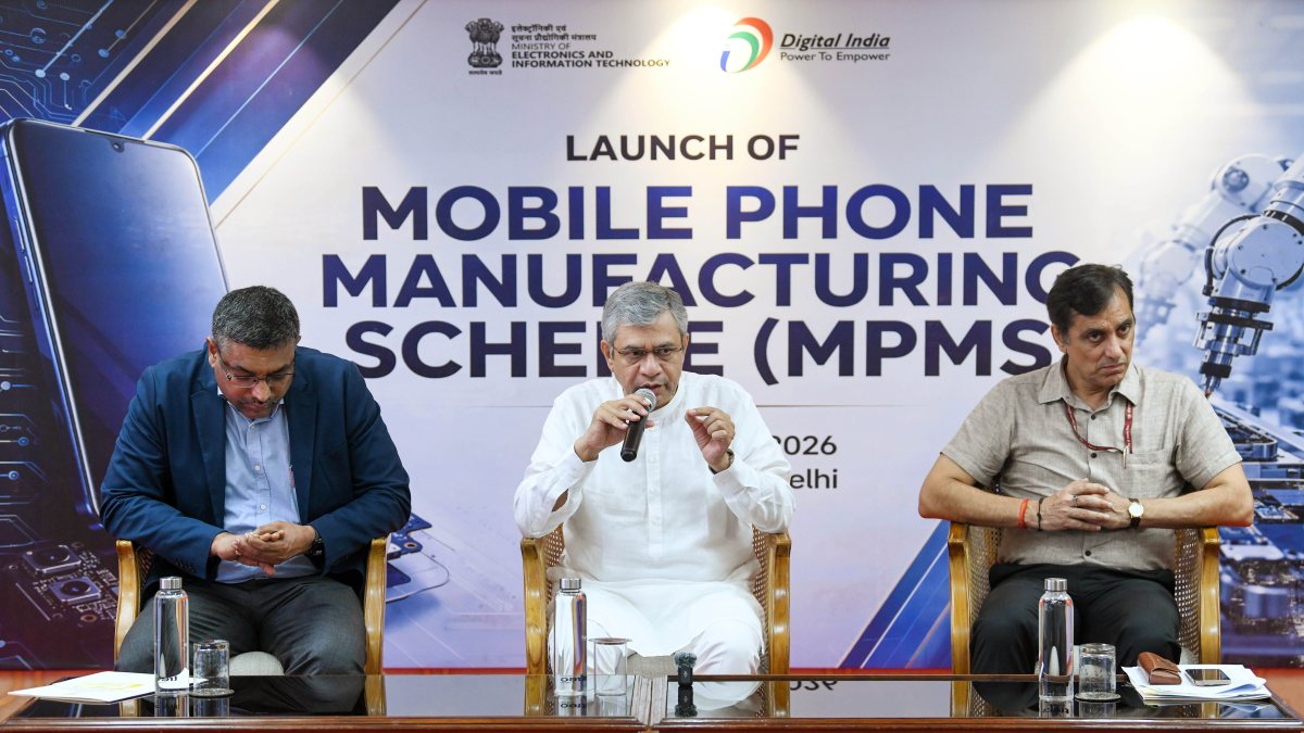 Govt launches mobile phone manufacturing scheme in New Delhi