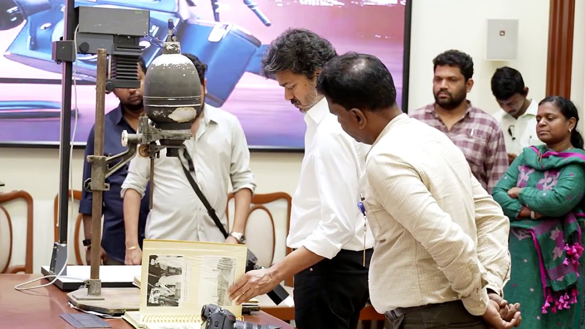 Tamil Nadu CM Vijay inspects cameras on World Photography Day
