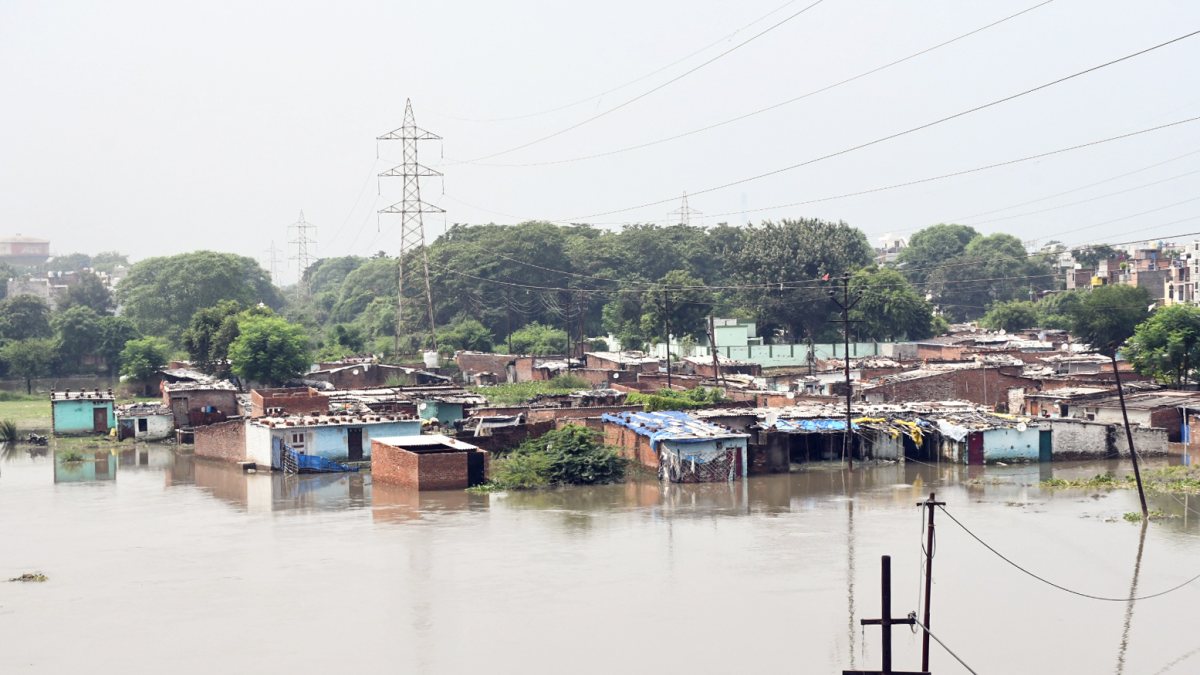 Flood-like situation in Kanpur as Pandu River waters rise