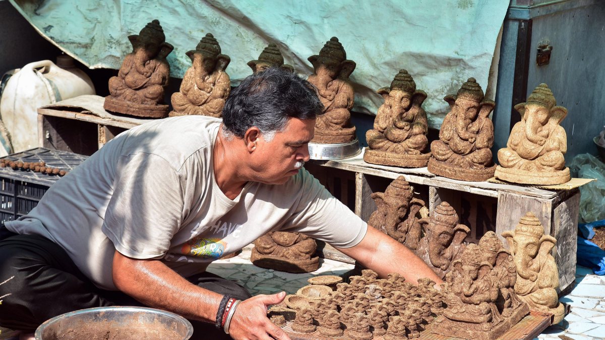 Eco-friendly cow dung idols readied for Ganesh Utsav in Bikaner