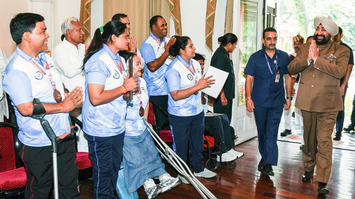 Uttarakhand Governor greets at Lok-Milan programme in Dehradun