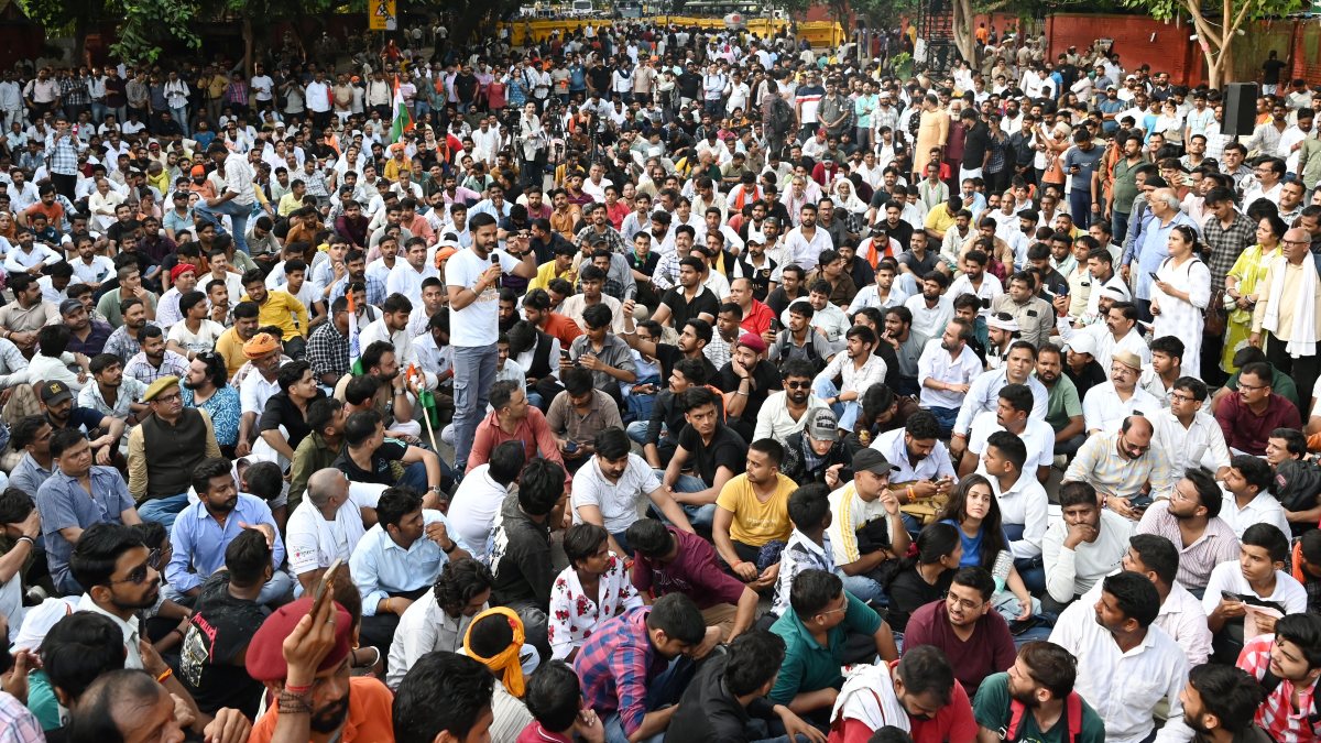 Protesters rally against caste-based reservation at Jantar Mantar