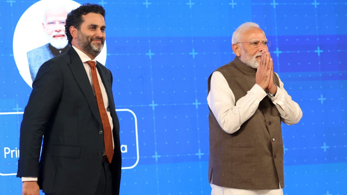PM Modi greets at Economic Times World Leaders Forum in Delhi