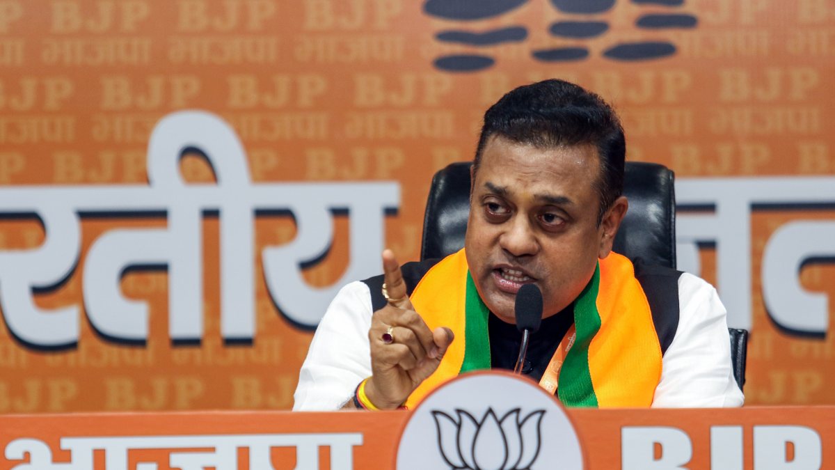 BJP MP Sambit Patra slams insult to Vande Mataram at I-Day event