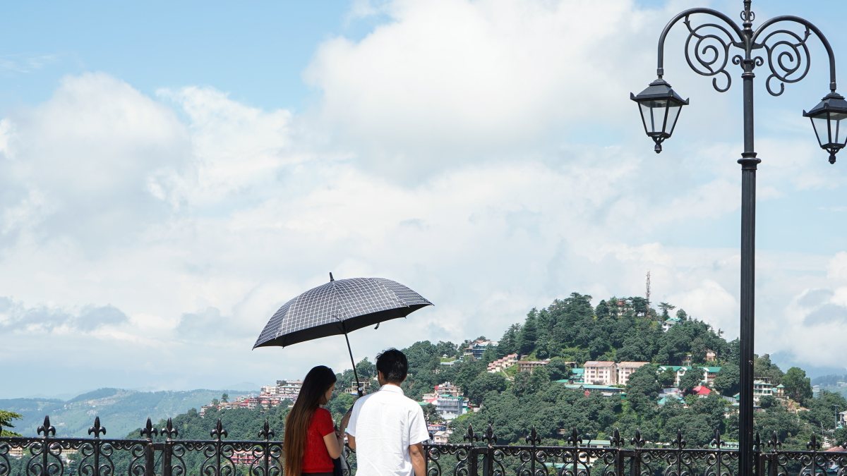 Shimla tourists enjoy sunshine after light rain spell