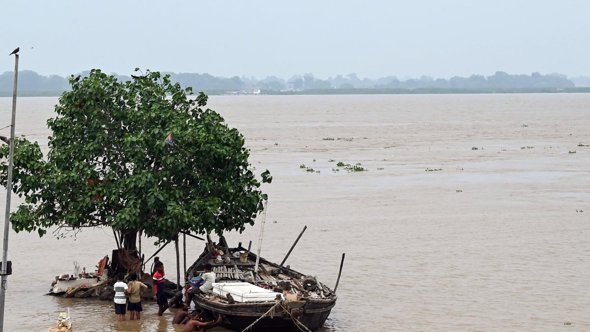 Boat rescues underway as floods hit Patna