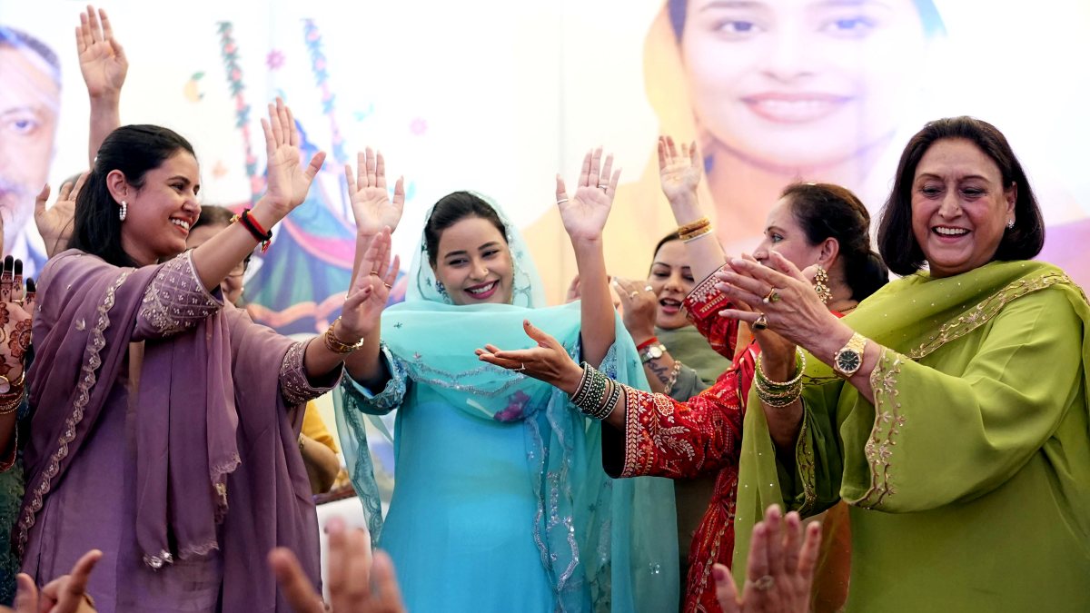 Punjab CM's wife joins Teej celebrations in Patiala