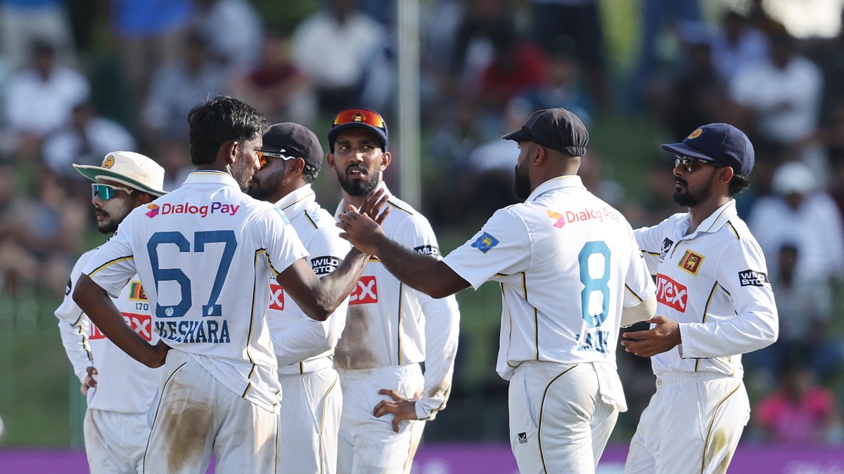 Sri Lanka players celebrate Padikkal wicket on day 1 in Colombo
