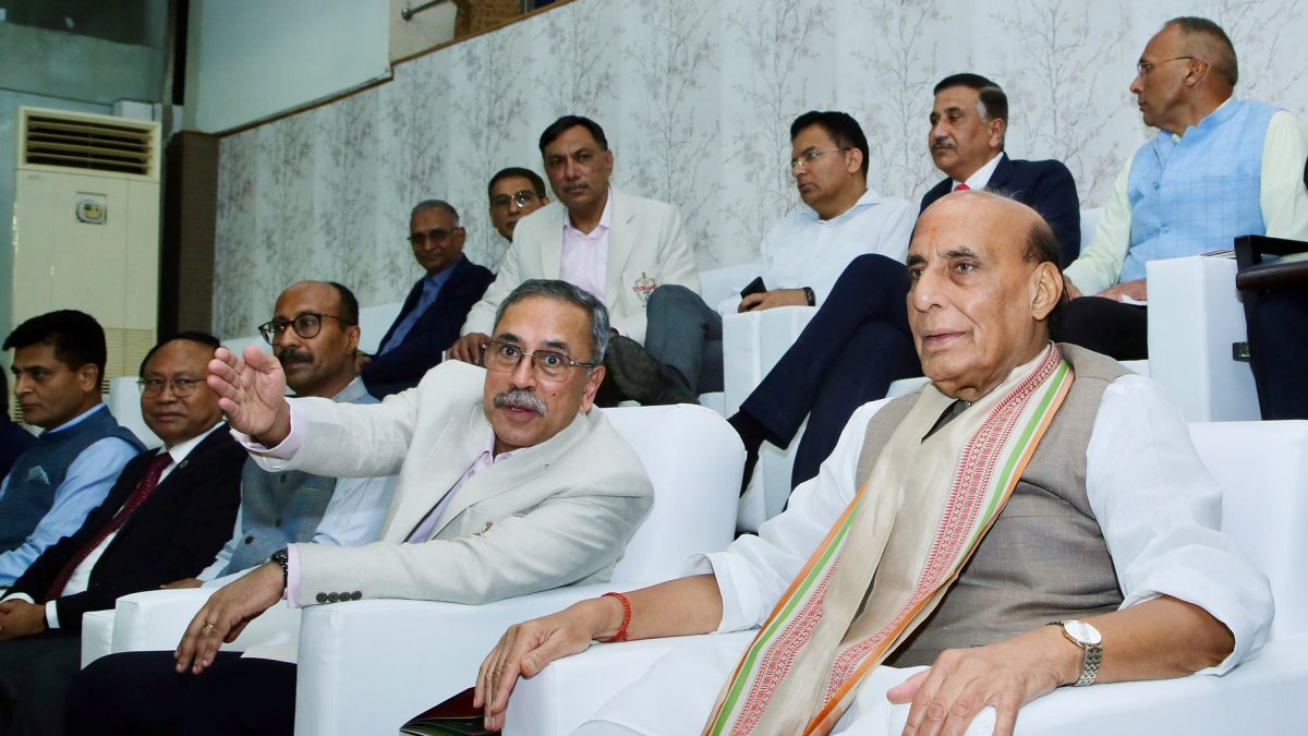 Rajnath Singh attends Durand Cup final in Kolkata