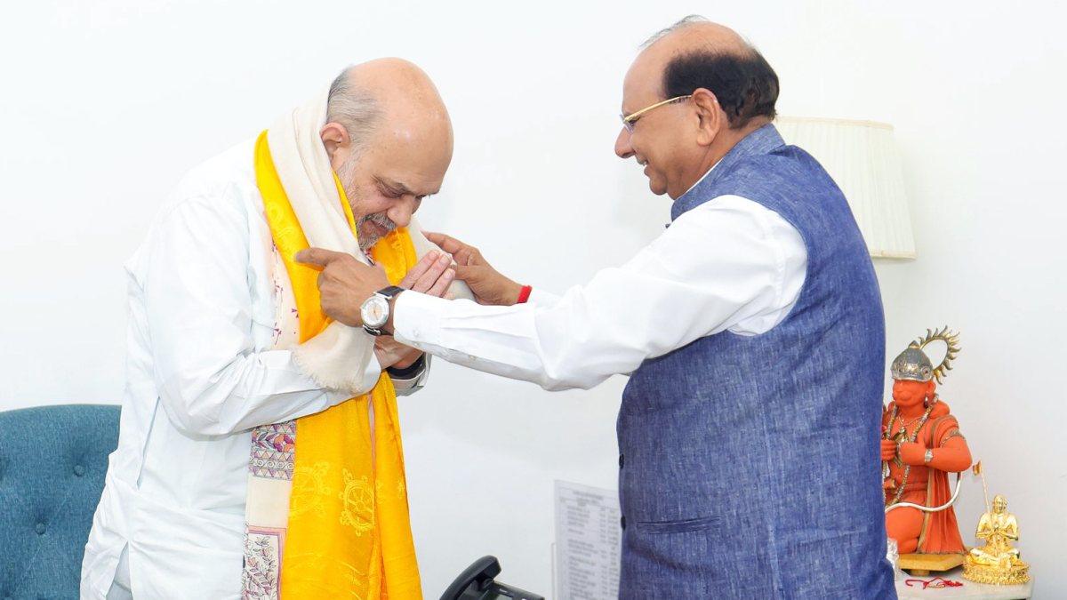 Amit Shah meets Ladakh LG Vinai Kumar Saxena in Delhi