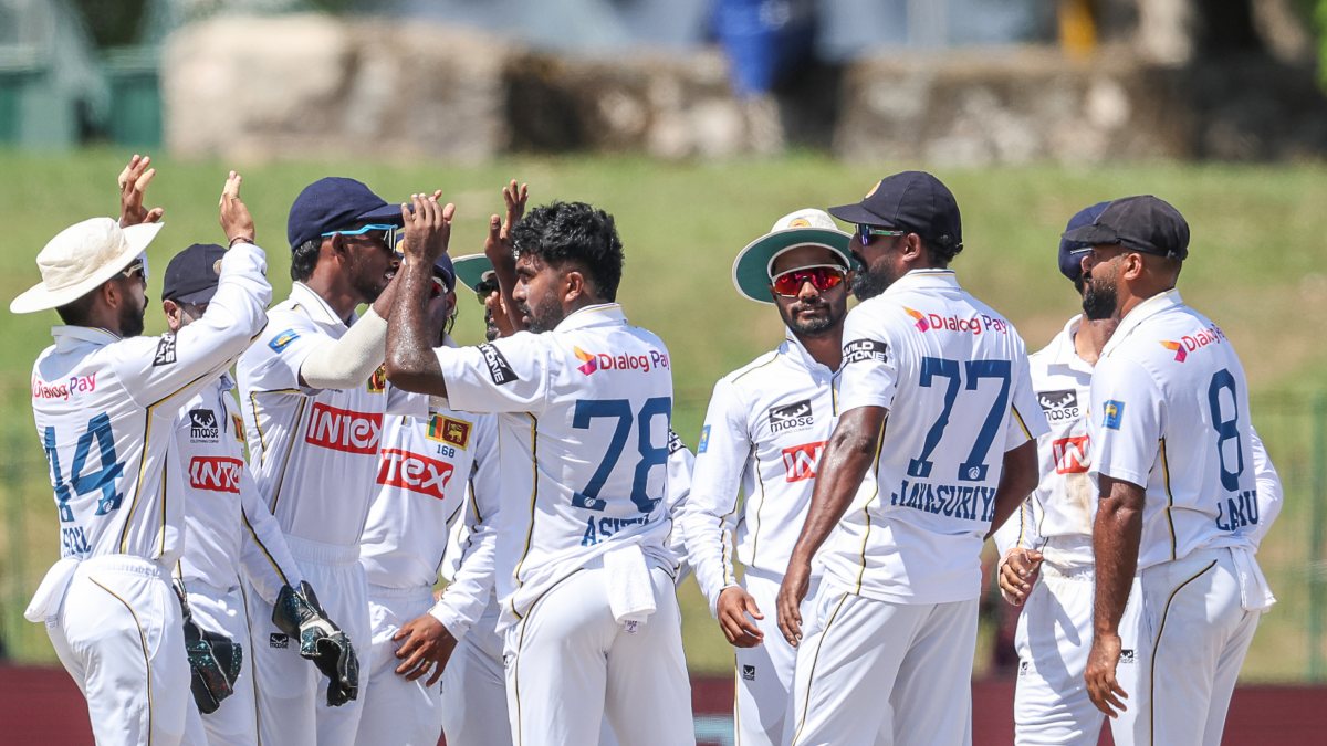 Sri Lanka celebrates as Fernando dismisses Jain on day two