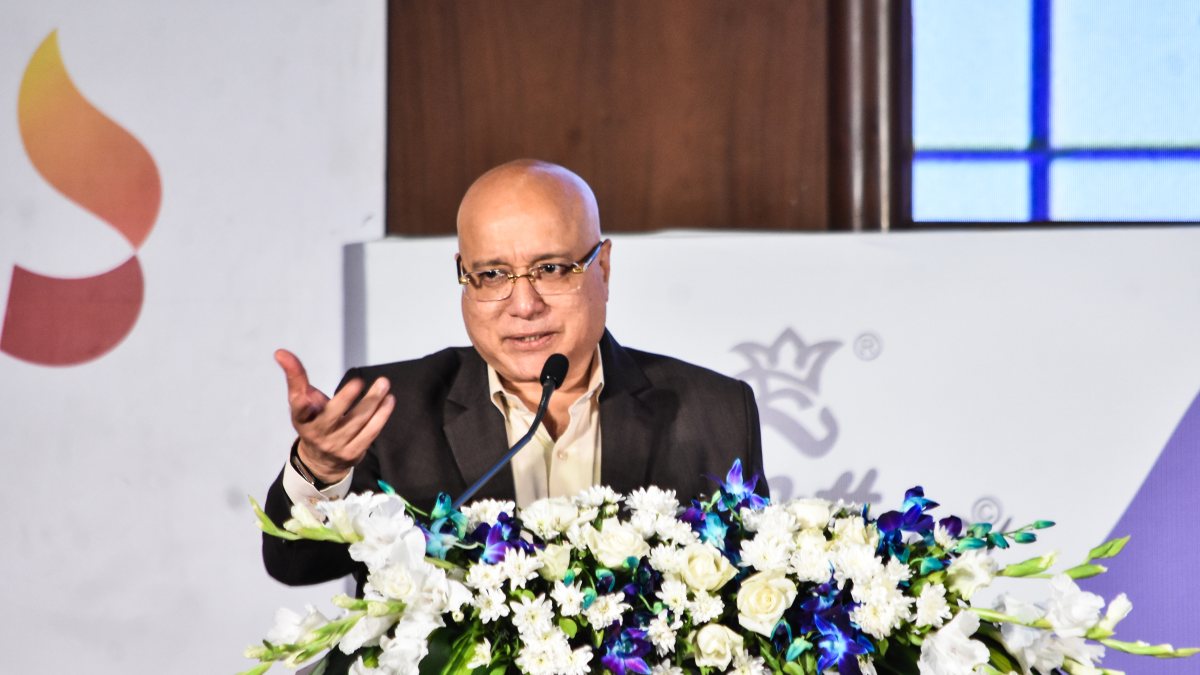 Lalithaa Jewellery CMD addresses BSE listing ceremony in Mumbai