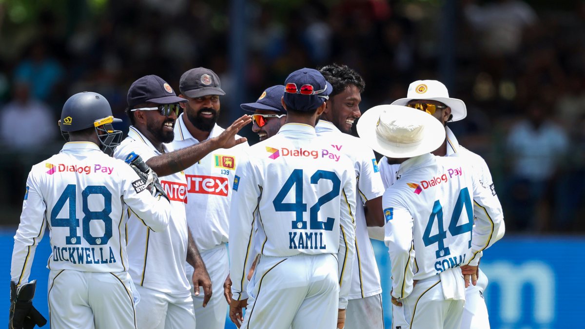 Sri Lanka celebrates Rishabh Pant's wicket on day two